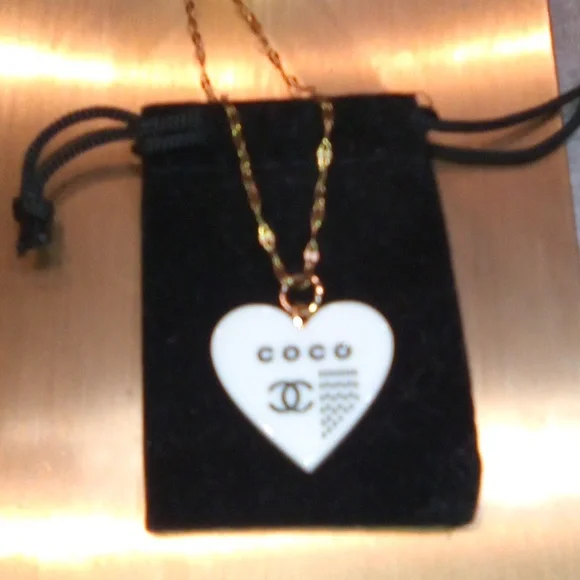 CHANEL Coco Heart Authentic Zipper PullNecklace